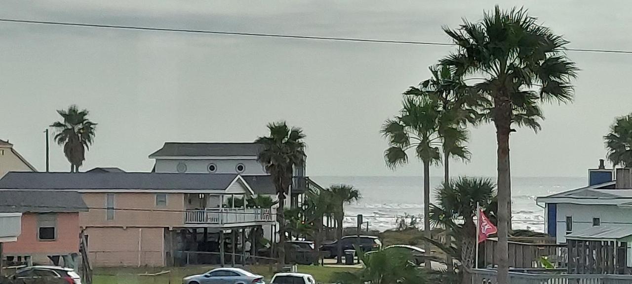 Private Beach -- Away From The Crowds - Ocean Views -Short Drive To Moody Gardens, Schlitter Bahn, Pleasure Pier Galveston Kültér fotó