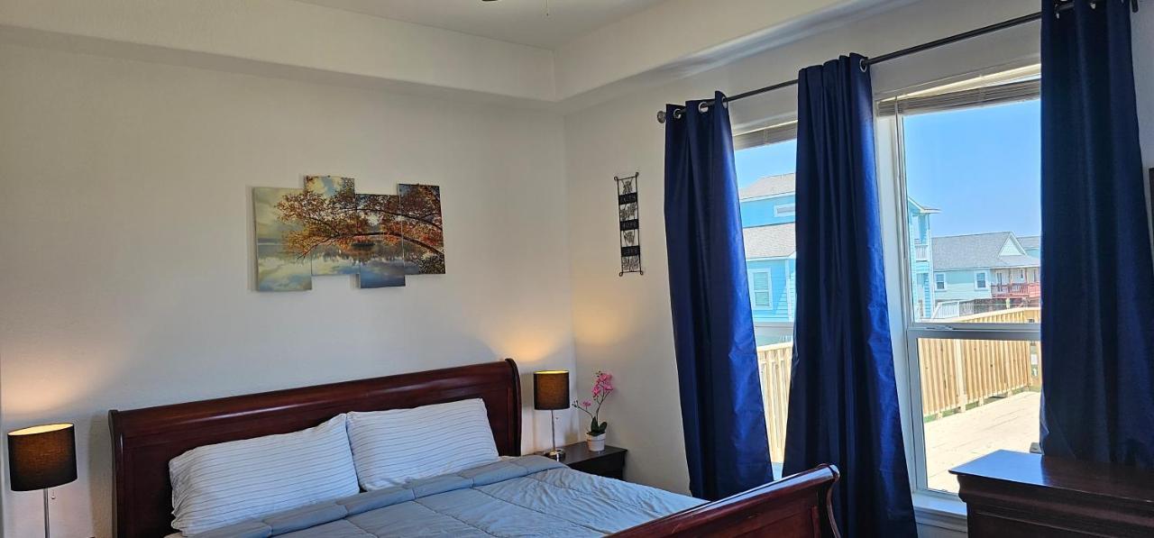 Private Beach -- Away From The Crowds - Ocean Views -Short Drive To Moody Gardens, Schlitter Bahn, Pleasure Pier Galveston Kültér fotó