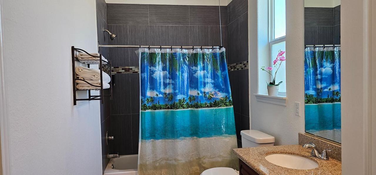 Private Beach -- Away From The Crowds - Ocean Views -Short Drive To Moody Gardens, Schlitter Bahn, Pleasure Pier Galveston Kültér fotó
