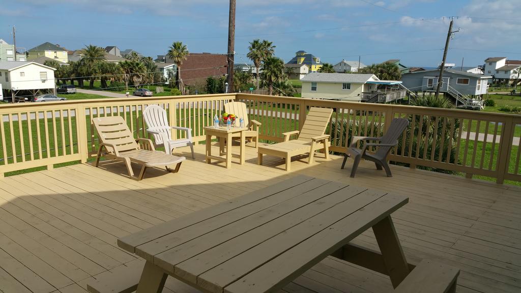 Private Beach -- Away From The Crowds - Ocean Views -Short Drive To Moody Gardens, Schlitter Bahn, Pleasure Pier Galveston Kültér fotó